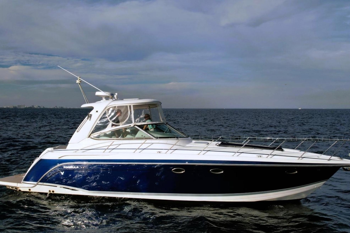 2006 Formula 40 Performance Cruiser - Sold Boat