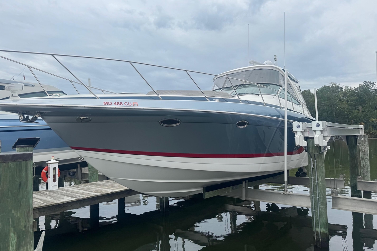 2023 Formula 40 Performance Cruiser - Sold Boat