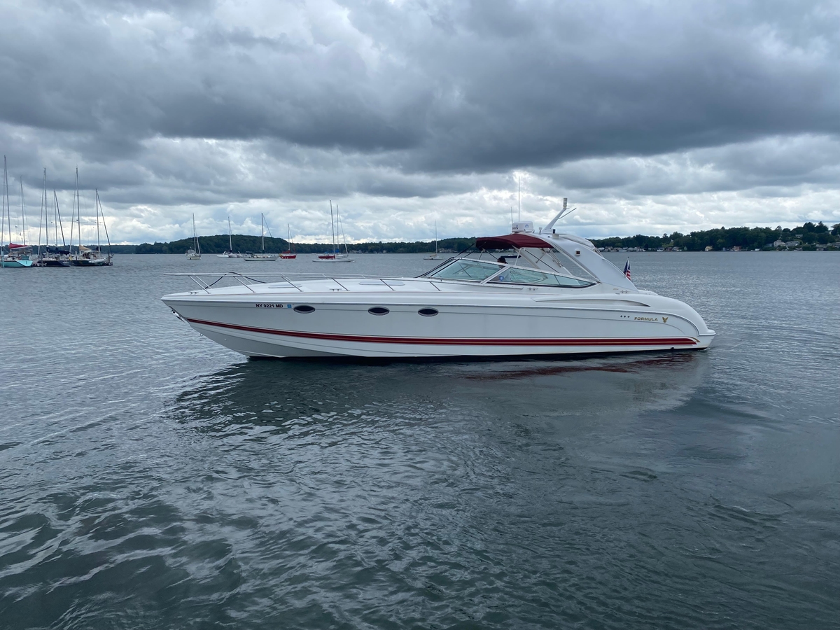 2001 Formula 400 Super Sport - Sold Boat