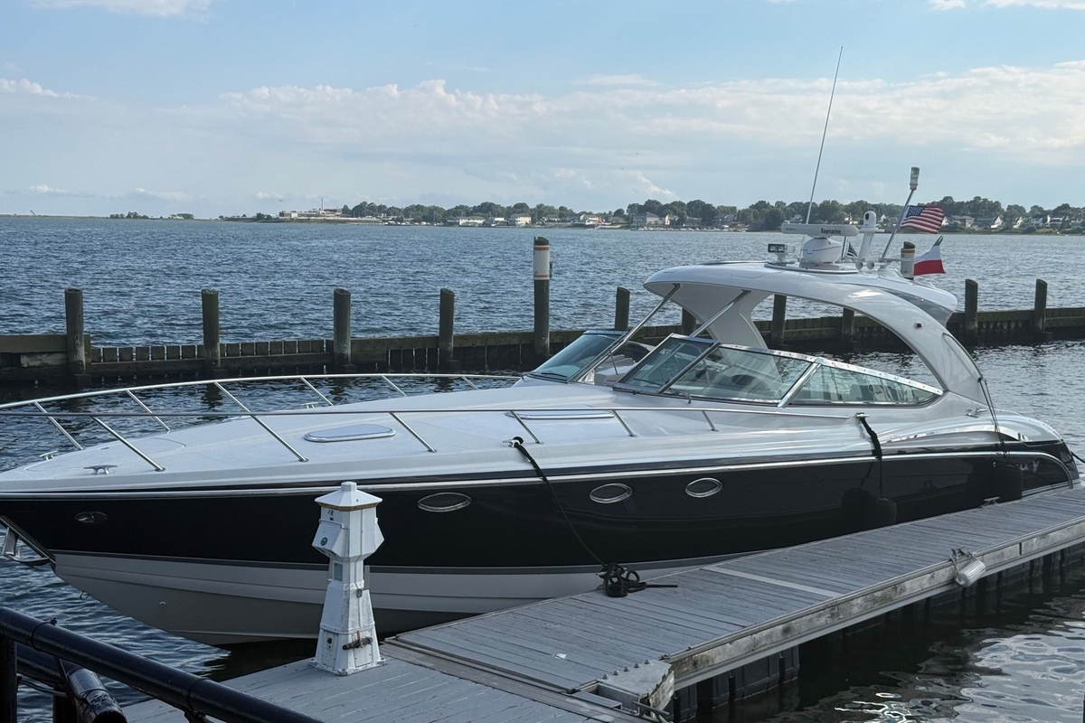 2009 Formula 400 Super Sport - Sold Boat