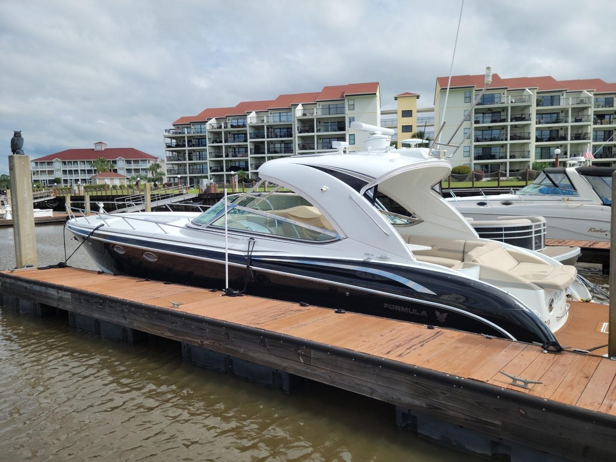 2011 Formula 400 Super Sport - Sold Boat