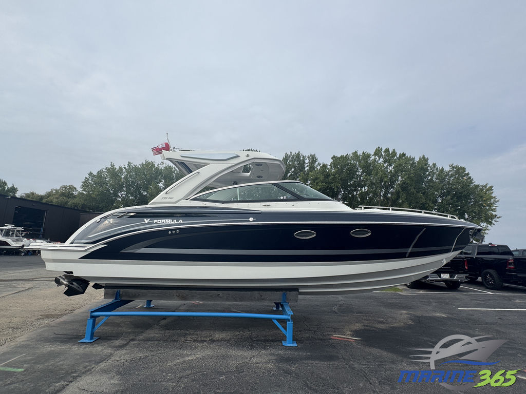 2020 Formula Boats 330 Crossover Bowrider - Sold Boat