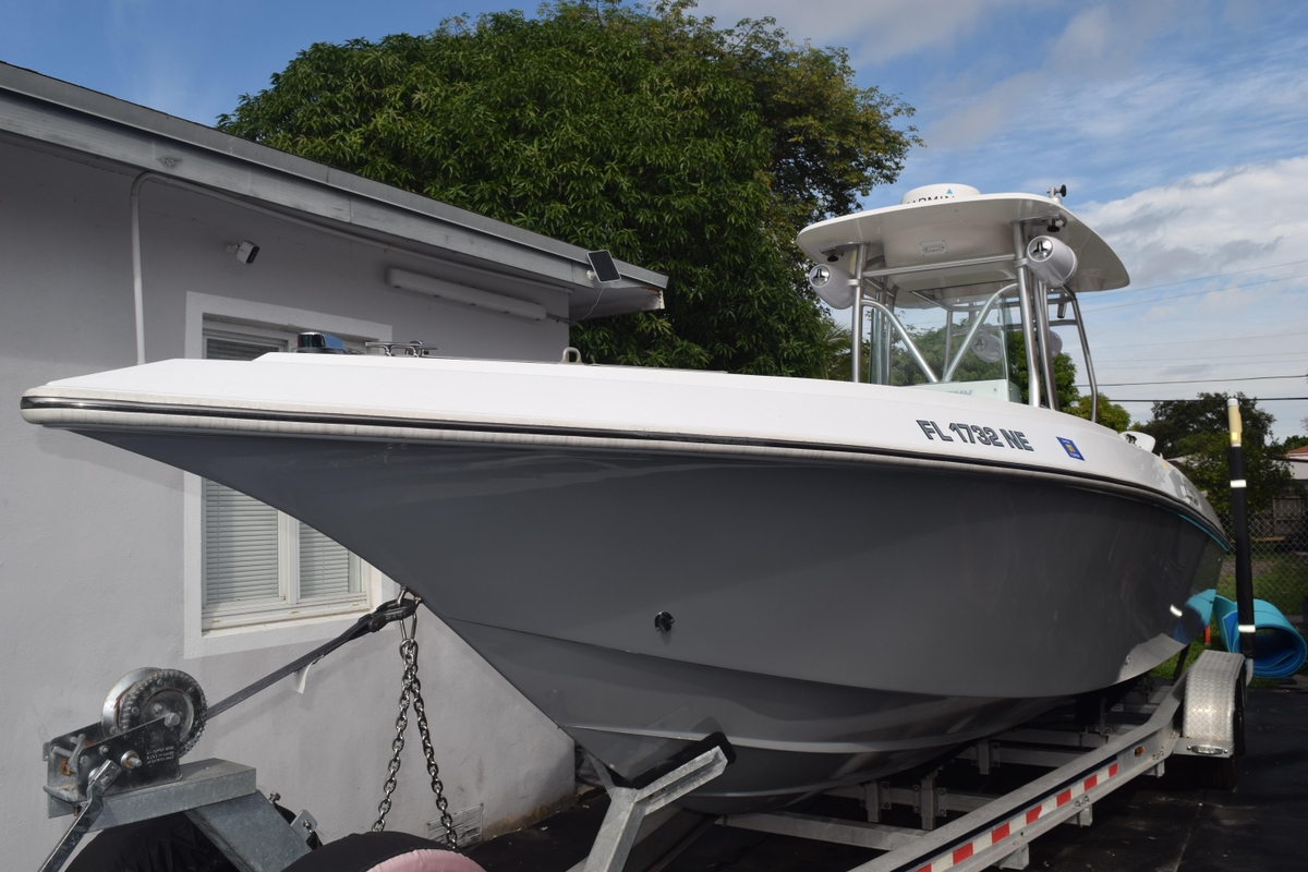 1993 Fountain 27 Center Console - Sold Boat