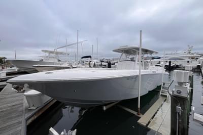 BOATZON | Fountain 34 Center Console 2025