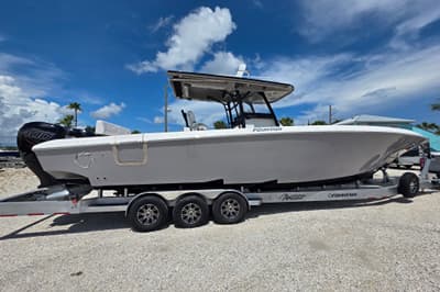 BOATZON | Fountain 38 Center Console 2019