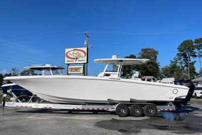 BOATZON | Fountain 38 Center Console 2020