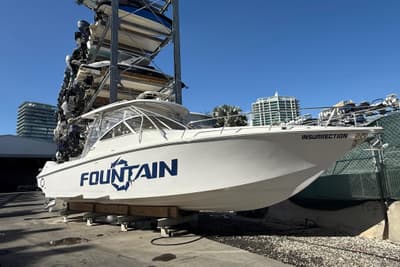 BOATZON | Fountain 38 Sportfish Cruiser 2017