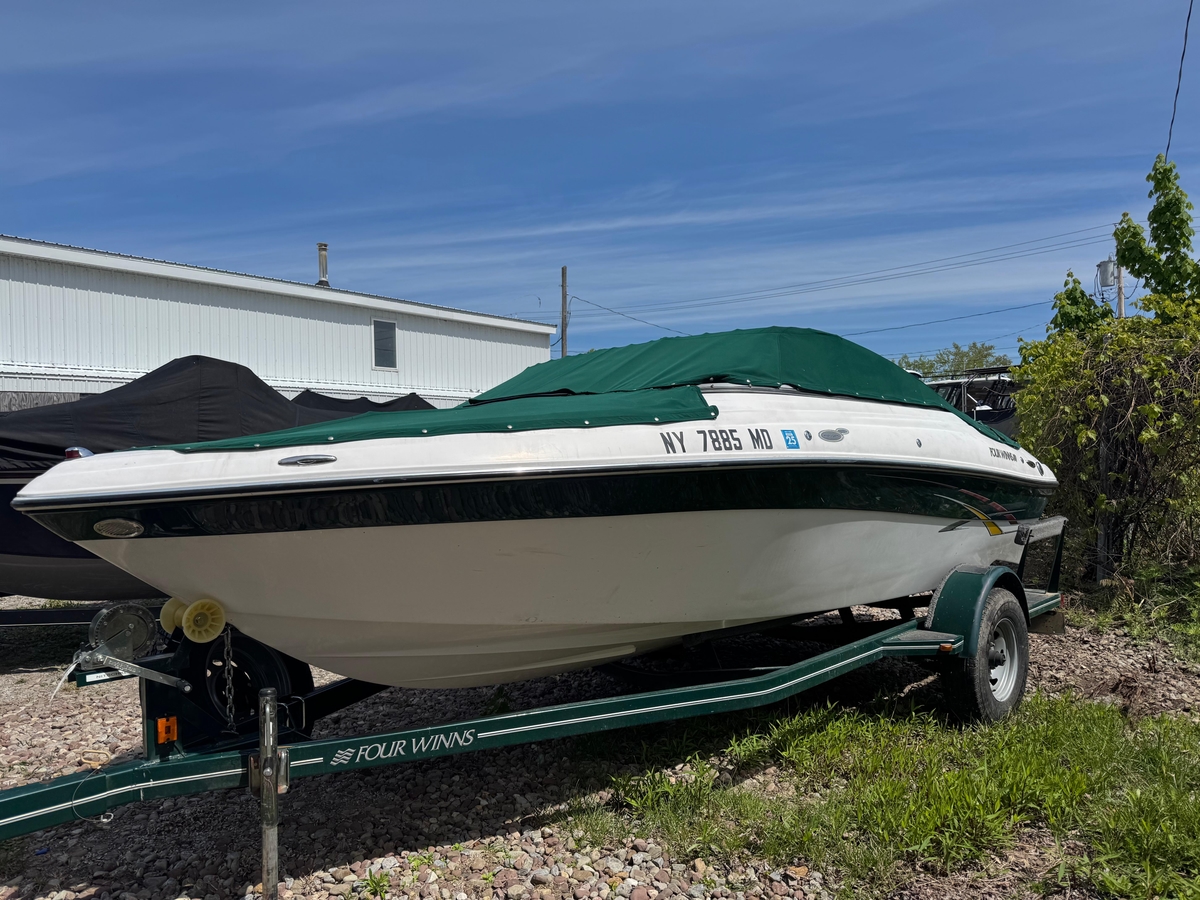 2007 Four Winns 190 Horizon - Sold Boat