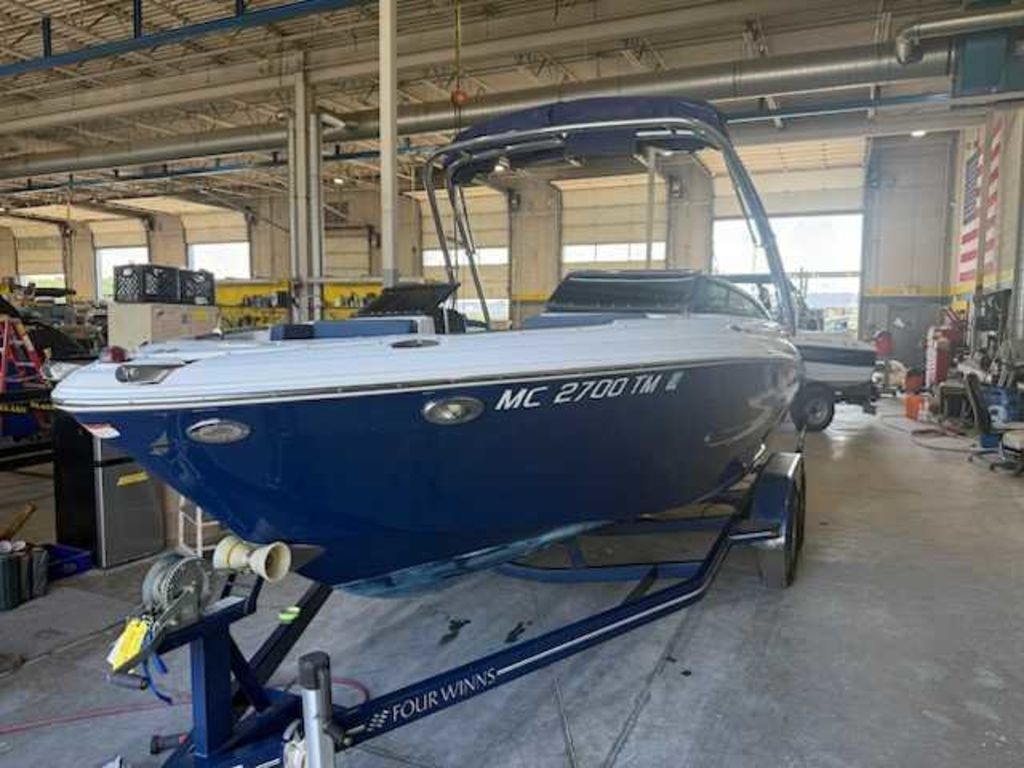 2011 Four Winns 210 - Sold Boat