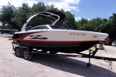 BOATZON | Four Winns 210 Horizon SS 2013