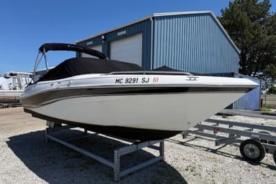 BOATZON | Four Winns 220 Horizon 2002