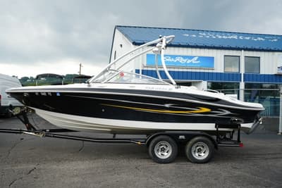 BOATZON | Four Winns 220 Horizon 2006