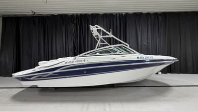 BOATZON | Four Winns 230 HORIZON 2004