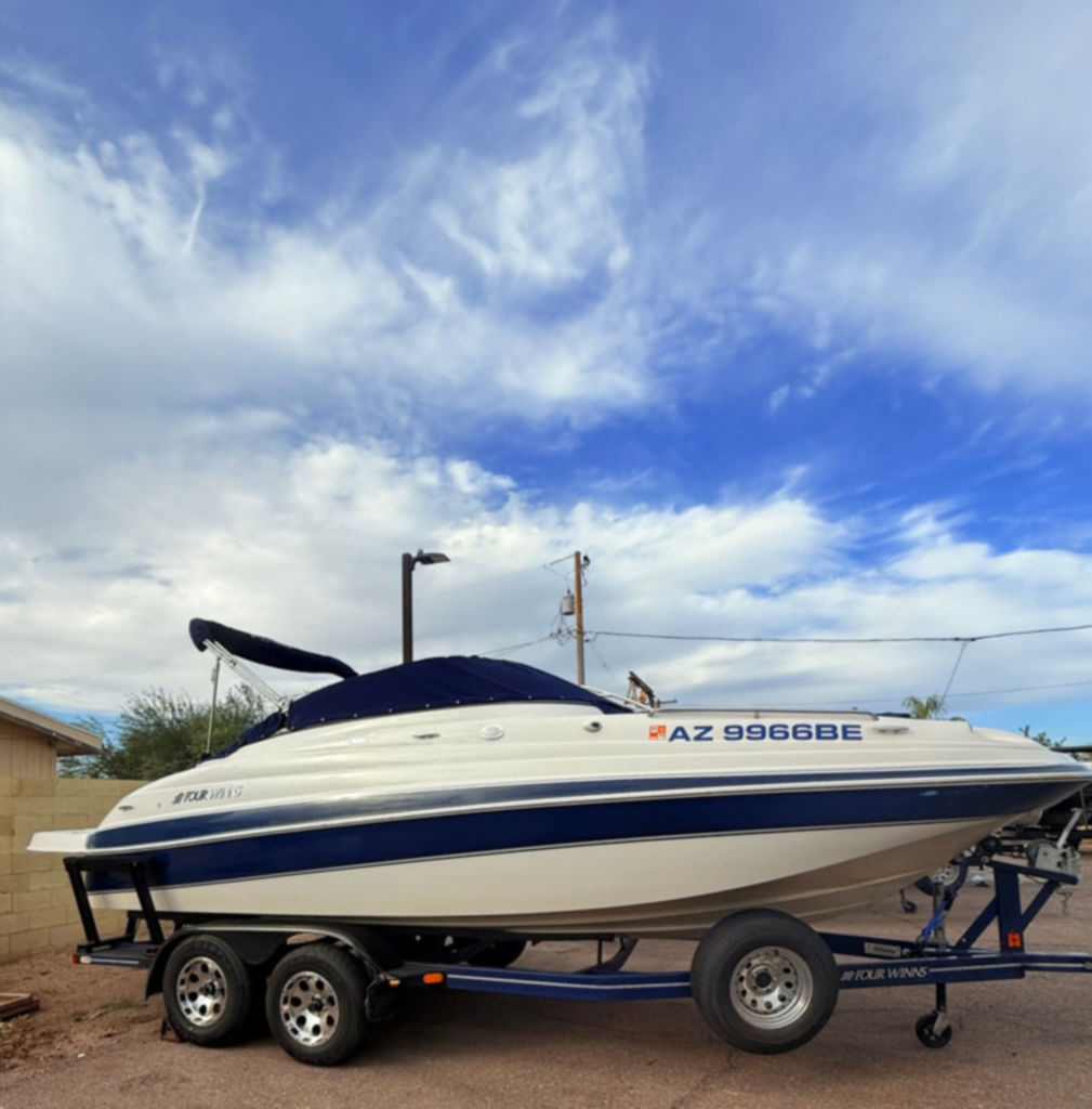 2002 Four Winns Funship 214 - Sold Boat