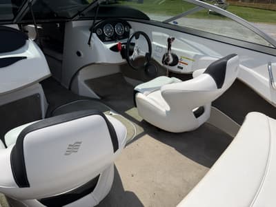 BOATZON | Four Winns H180RS 2013