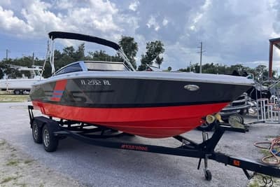 BOATZON | Four Winns H210RS 2017