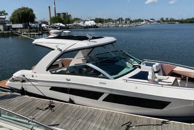 BOATZON | Four Winns H350 2017