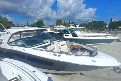 BOATZON | Four Winns H350 2019