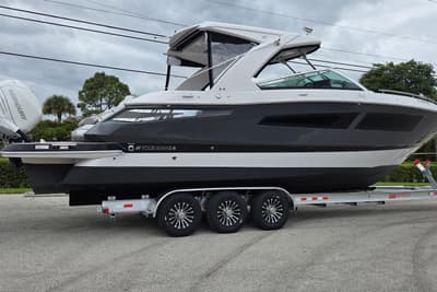 BOATZON | Four Winns H350 OB 2019