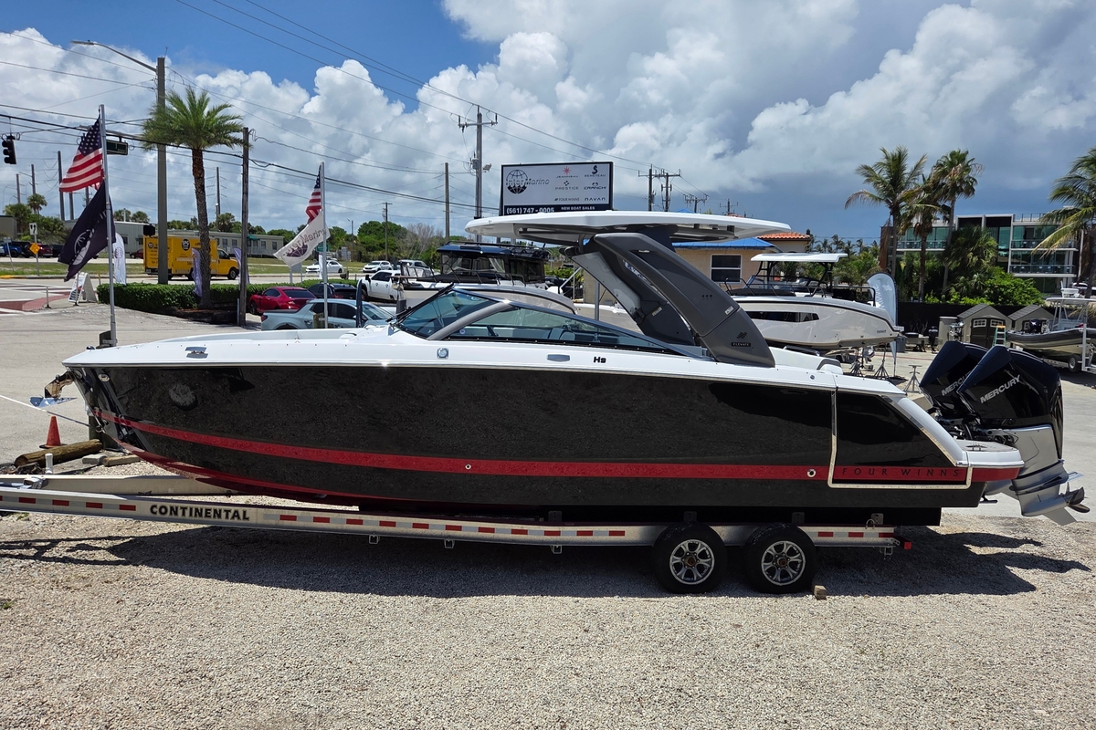 2025 Four Winns H9 OB - Sold Boat