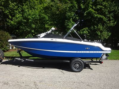 BOATZON | Four Winns HD2 2026