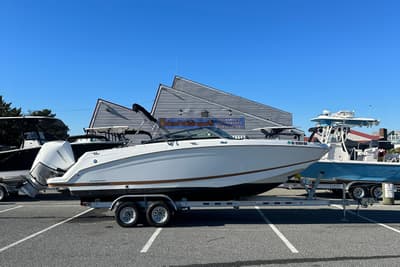 BOATZON | Four Winns HD5 2022