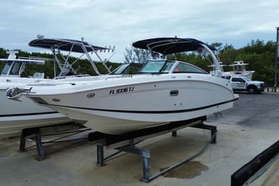 BOATZON | Four Winns HD8 OB 2022