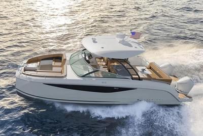 BOATZON | Four Winns TH33 2026