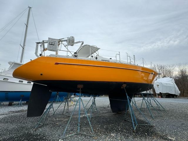 1994 Freedom 45 Aft Cockpit - Sold Boat