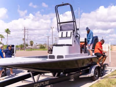 BOATZON | Freedom Boats 24 Defender 2026