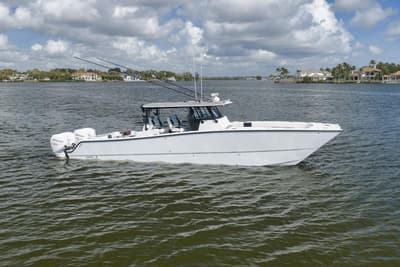 BOATZON | Freeman 42LR 2020