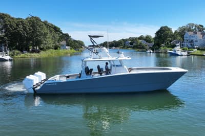 BOATZON | Freeman 42LR 2025 BOATZON | Freeman 42LR 2025