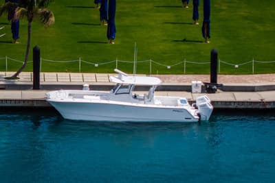BOATZON | Front Runner 35 Catamaran 2026