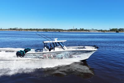 BOATZON | Front Runner 37 Catamaran 2024