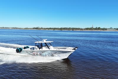 BOATZON | Front Runner 37 Catamaran 2024