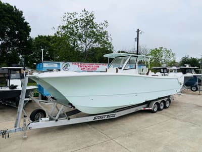 BOATZON | Front Runner 37 Catamaran 2024