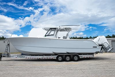 BOATZON | Front Runner 37 Catamaran 2026
