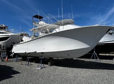 BOATZON | Front Runner 39 Center Console 2023