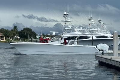BOATZON | Front Runner 43 Catamaran 2025