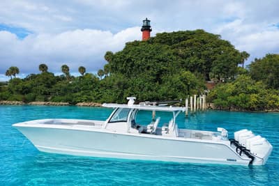 BOATZON | Front Runner 43 Catamaran 2026