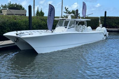 BOATZON | Front Runner 43 Catamaran 2026