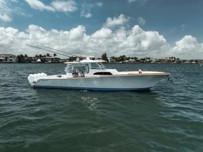 BOATZON | Front Runner 47 Center Console 2024