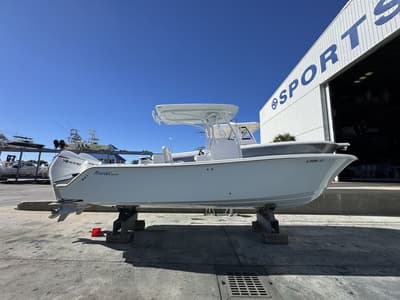 BOATZON | Front Runner Boats 26 CC 2022