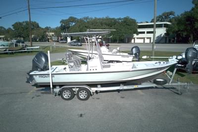 BOATZON | Frontier 2104 2017