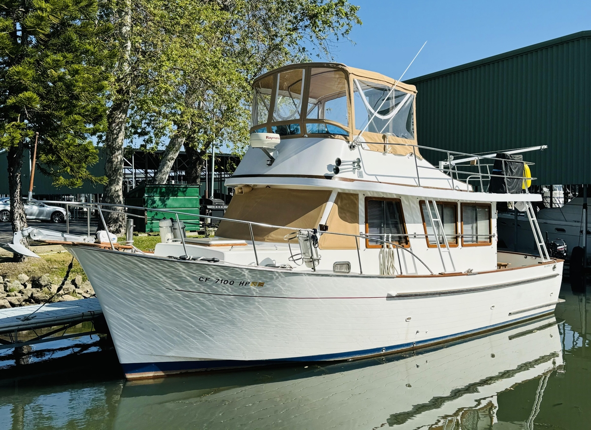 1984 Fu Hwa Sea Horse 34 - Sold Boat