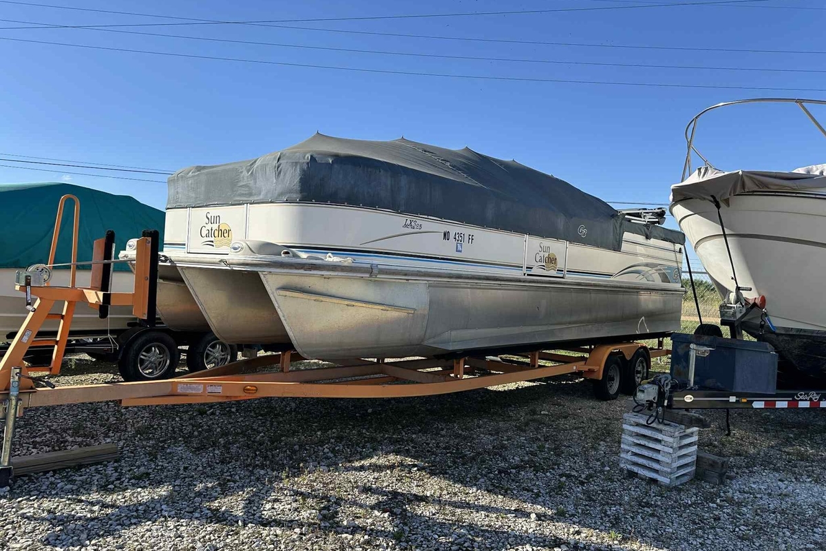 2005 G3 SunCatcher LX3 25 Cruise - Sold Boat