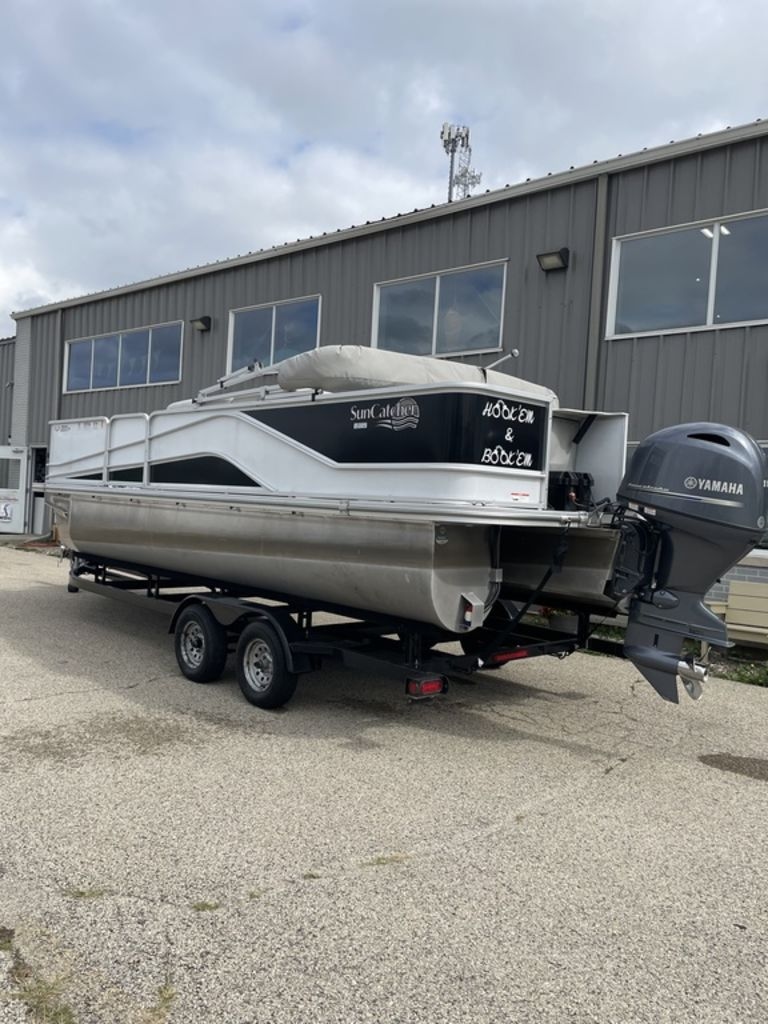 2019 SunCatcher V22 F - Sold Boat