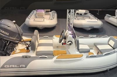 BOATZON | Gala Viking V330 with Tohatsu 30HP 2026