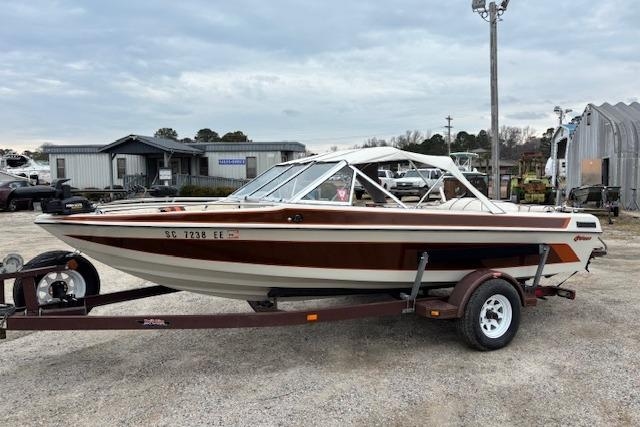 1986 Galaxie Bowrider - Sold Boat