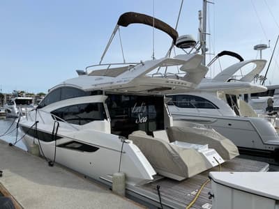 BOATZON | Galeon 430 Skydeck 2017